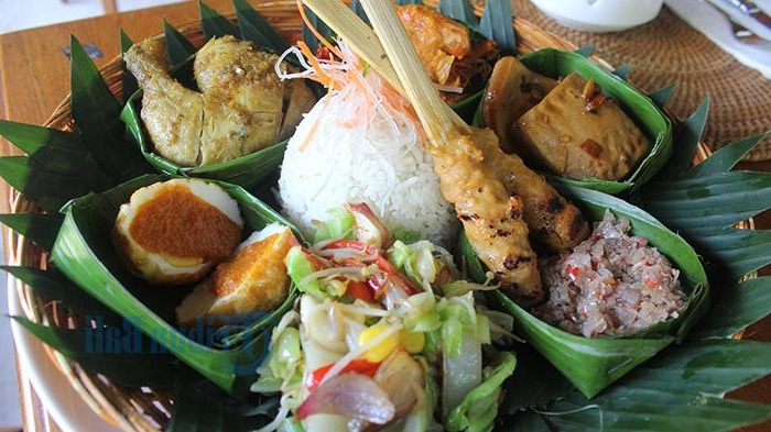 5 Types of Side Dishes Required in Balinese Mixed Rice