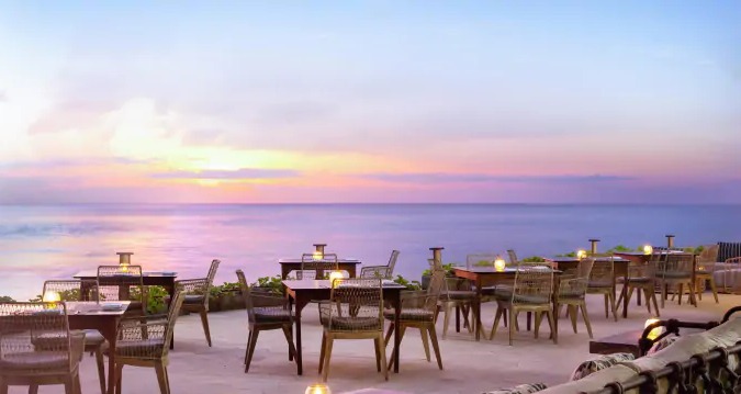 Romantic Dinner at The Shore Restaurant Nusa Dua