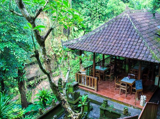 Murni Ubud Stall , A Legendary Place To Eat Since 1974
