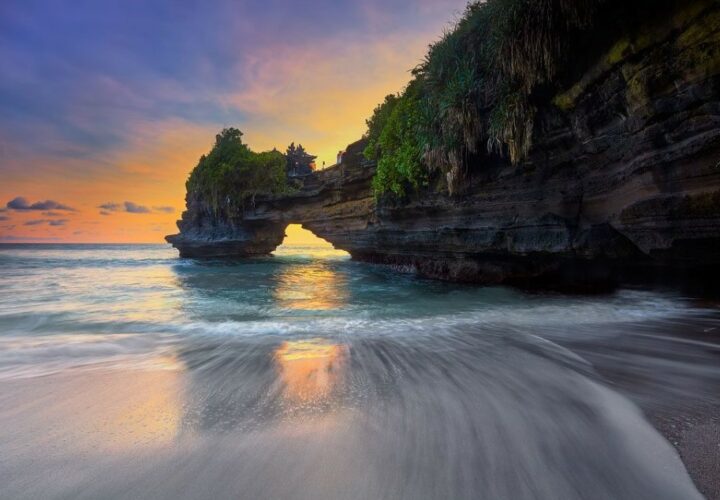 Batu Bolong Beach in Canggu, its charm is not inferior to Tanah Lot